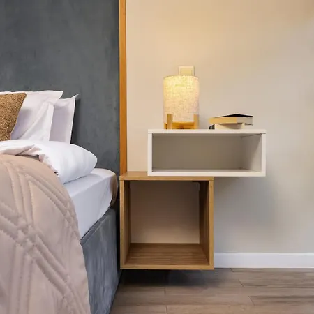 Royal 1 Bedroom In Highest Floor 아파트 *