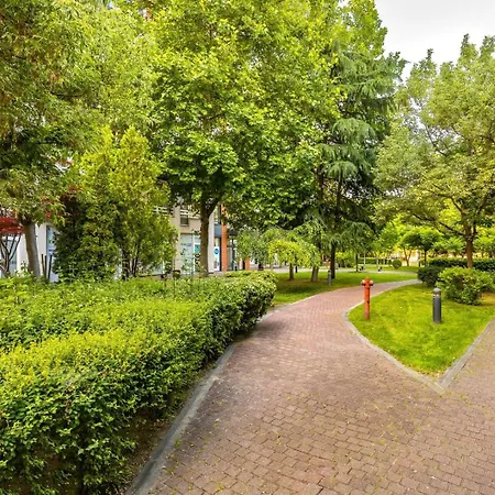 아파트 Royal 1 Bedroom In Highest Floor
