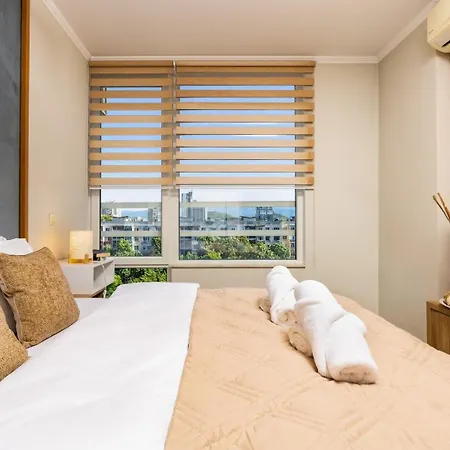 Royal 1 Bedroom In Highest Floor 아파트 *
